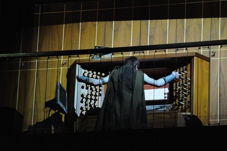 Erik Eklund performing the organ.