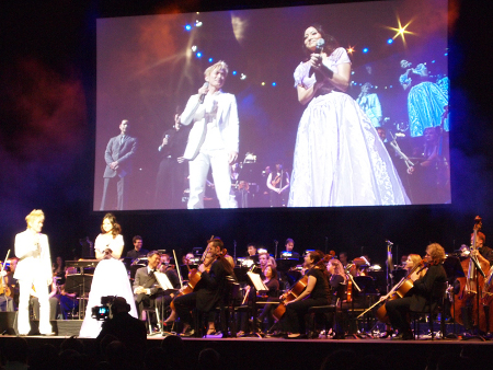 Chiaki Takahashi Performs The iDOLM@STER at A Night in Fantasia 2009 (© NAMCO BANDAI Games Inc.)